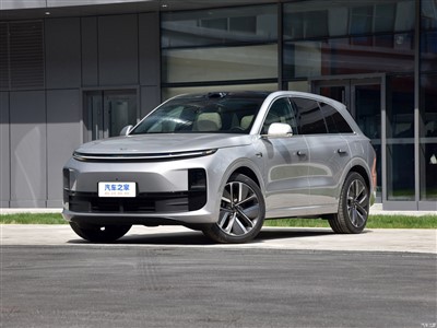 Розкішний електричний позашляховик Li L6 2024 року